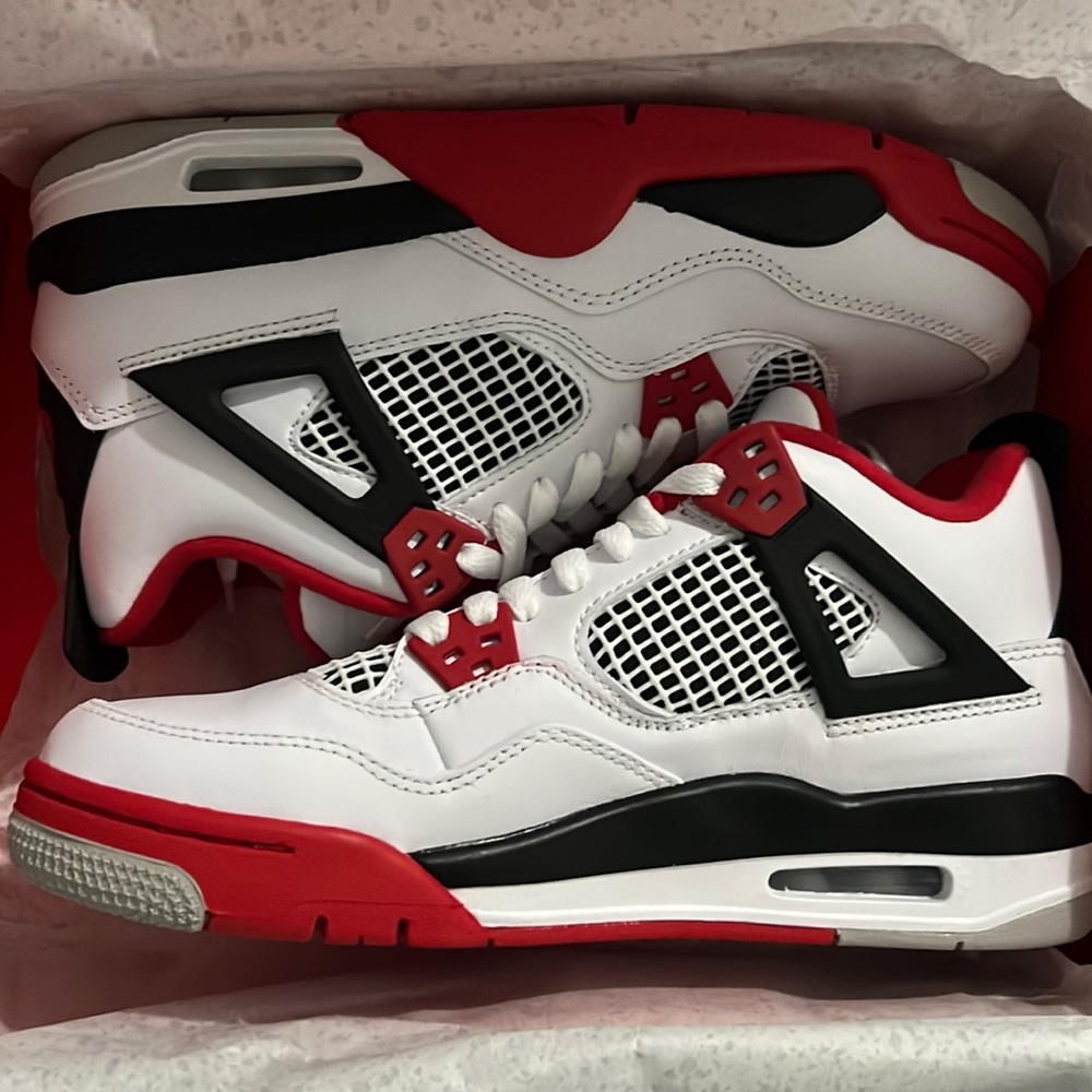 Air Jordan 4 Retro(GS)